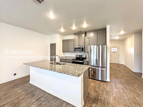3rd image of 2203 Hornbeam St