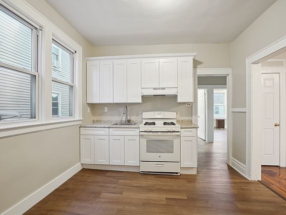 5th image of 55 Chelsea Ave Floor 1