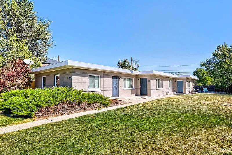 2 bed, 1.0 bath, 720 sqft, $1,495 — Photo 1