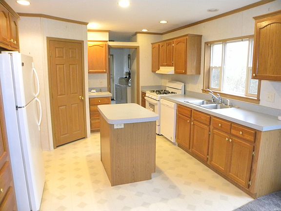 2nd image of 1134 Westwoods Dr