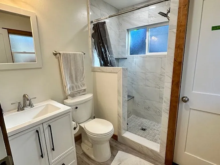 1226 Margaret Ave — Photo 17