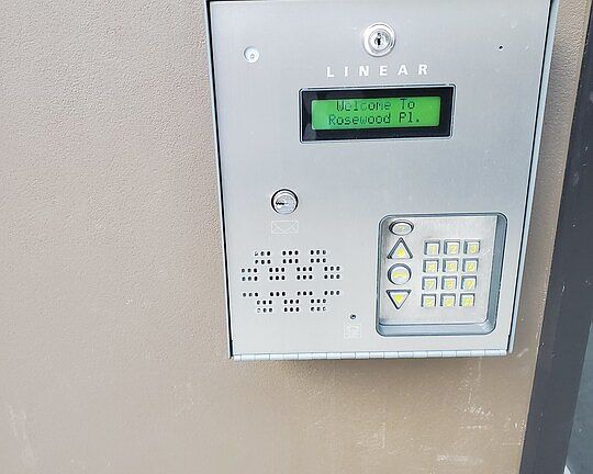 3rd image of 5030 Rosewood Ave #301