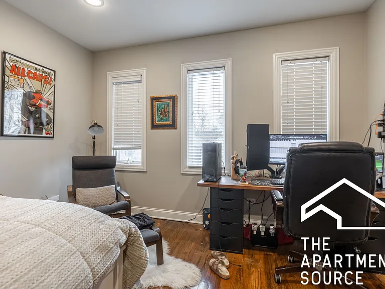1136 W Diversey Pkwy #3 — Photo 12