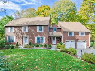 40 Chestnut Ridge Rd, Armonk, NY 10504