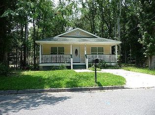 2013 Tuskegee St, Savannah, GA 31405