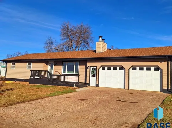 310 E Beebe Ave, Salem, SD 57058