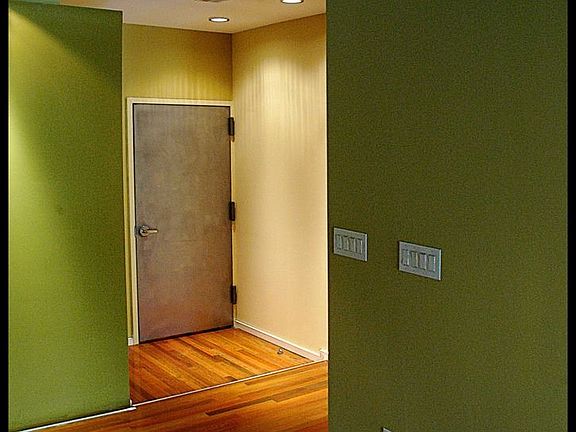 5th image of 329 South St #01