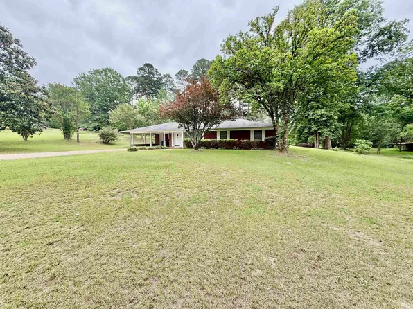 105 Strother St, Camden, AR 71701