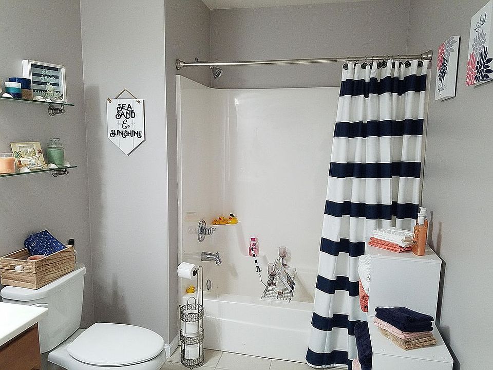 2nd Bathroom