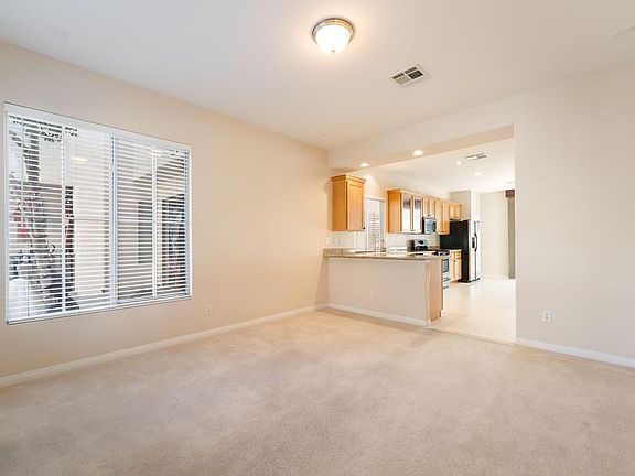 3rd image of 1519 Evening Spirit Ave