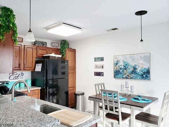 2nd image of 5 Harker Hill Dr #1