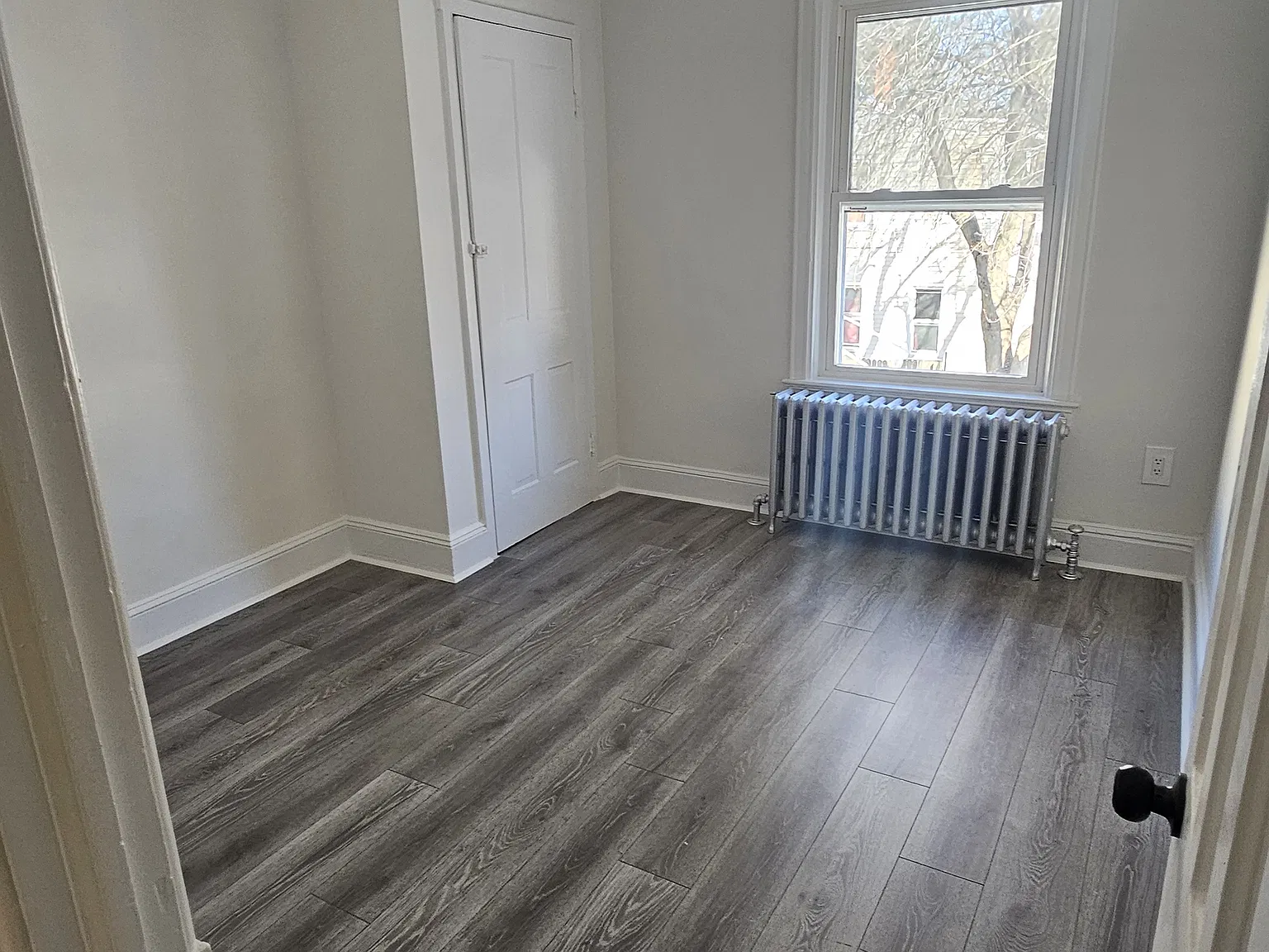 4 bed, 1140 sqft, $2,595 — Photo 3