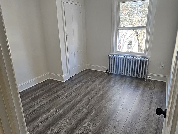 3rd image of 408 Grand St