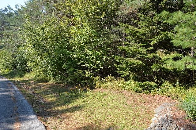 2nd image of 14 Ahmek Dr