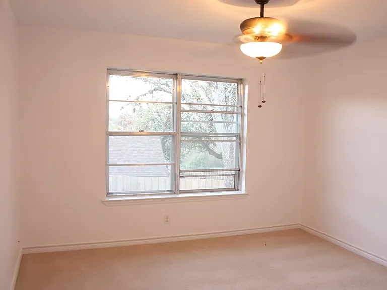 1316 Carol Ann Dr — Photo 12