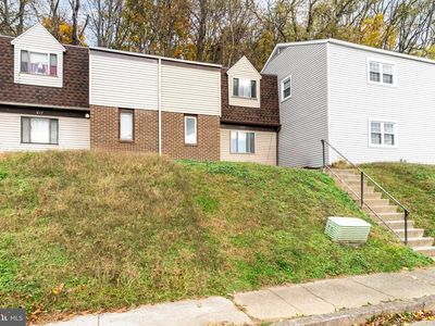 619 Saint Marys Dr, Steelton, PA, 17113