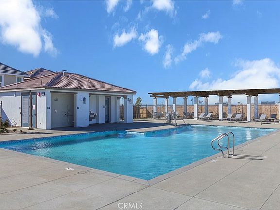 4th image of 4927 Bracken Ln
