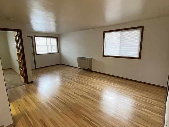 3rd image of 120 N Michigan St #5