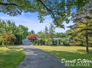 7920 Ten Mile Rd NE, Rockford, MI 49341