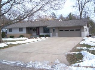 1950 Pleasant View Dr, Wisconsin Rapids, WI 54494