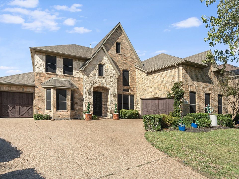 1st image of 901 Vickery Dr