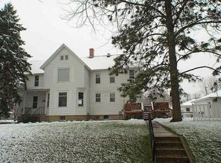 2005 State St, La Crosse, WI 54601