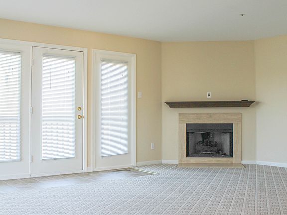 3rd image of 1110 Cambria Ct