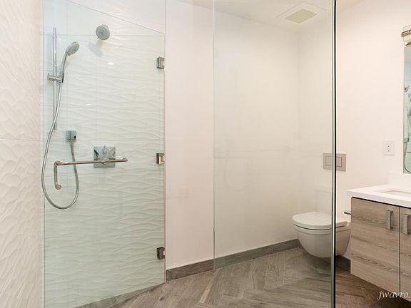 4th image of 1801 Mission St #305