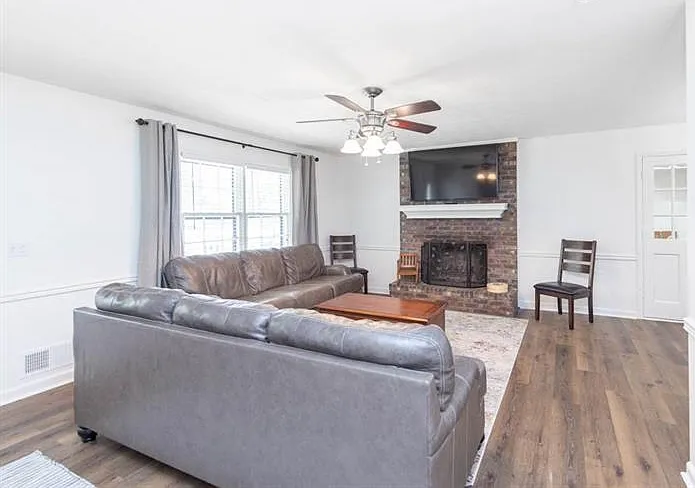 3200 Lee Dr — Photo 11
