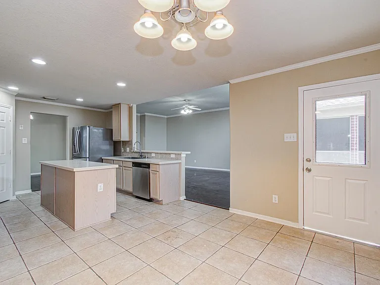 24203 Emory Green St — Photo 29