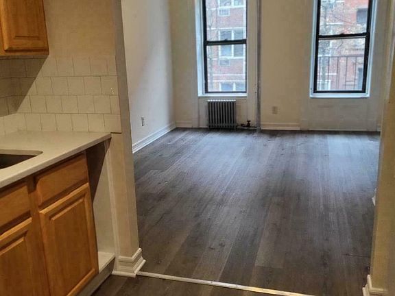 3rd image of 231 E 89th St APT 2FW