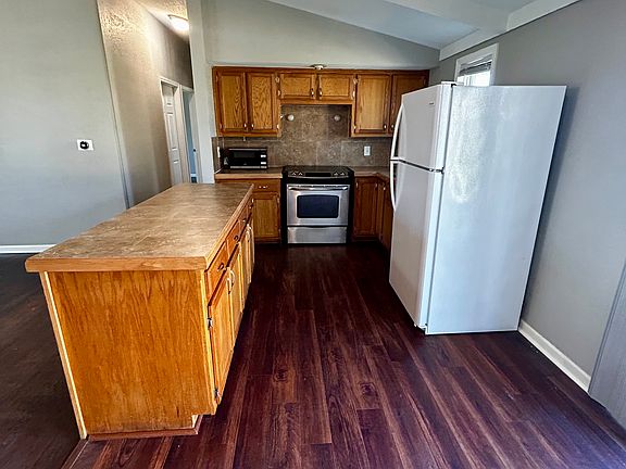 5th image of 6908 NW 78th St