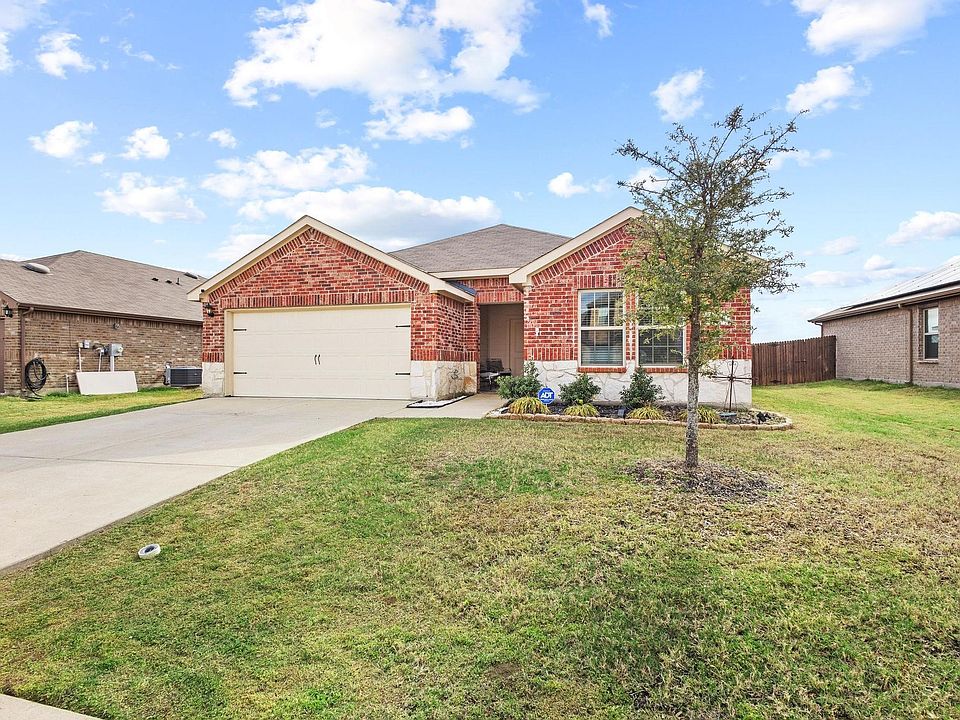1st image of 734 Meadow Creek Ln