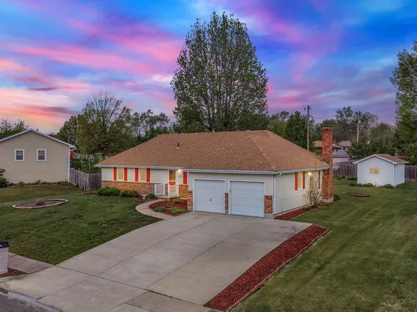 853 Brentwood Ave, Sedalia, MO 65301