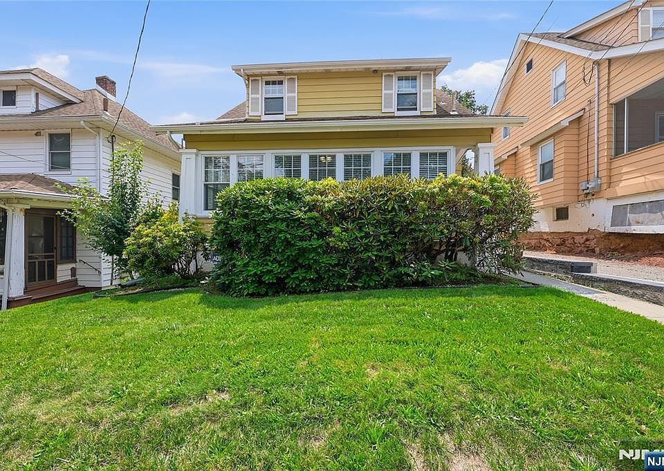 1st image of 7 Henderson St