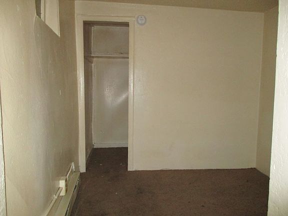 5th image of 2523 1/2 8th Ave N