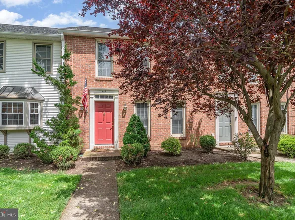 449 Delancey Ct, Mechanicsburg, PA 17055