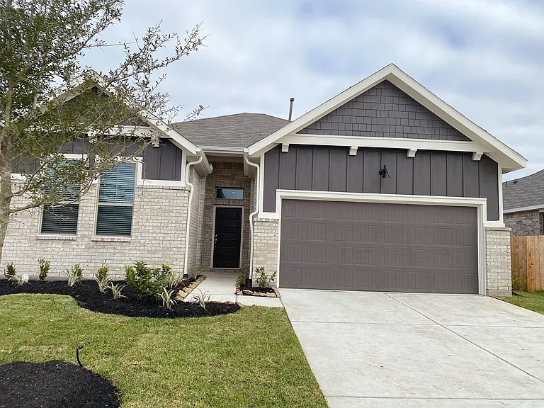 4715 Purple Fountain Dr — Photo 2