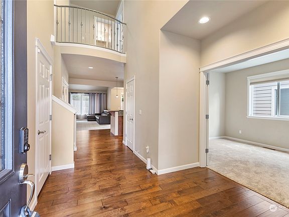 4th image of 5222 James Place SE