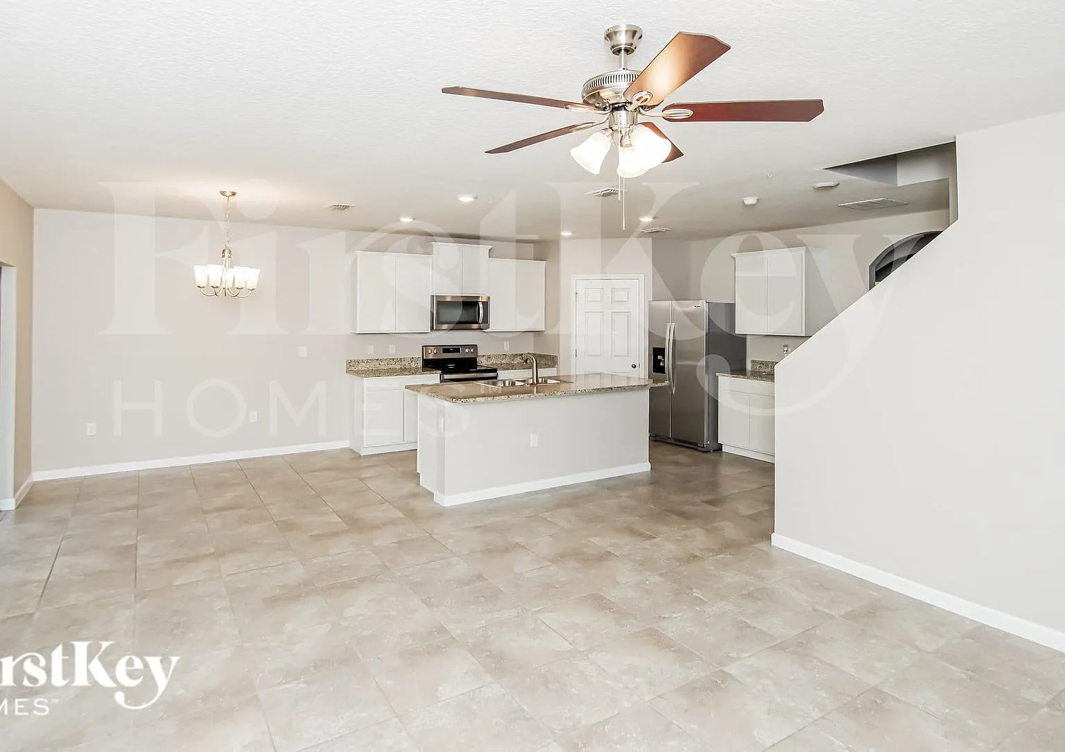5 bed, 3.0 bath, 2674 sqft, $2,940 — Photo 4
