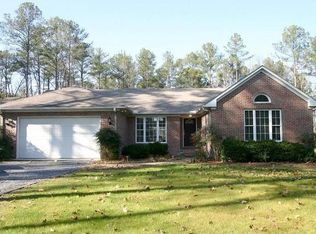 12 Lakewood Ct, Whispering Pines, NC 28327