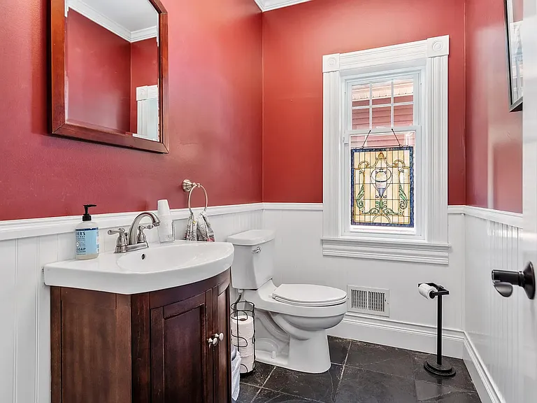 219 Crescent Ave — Photo 14