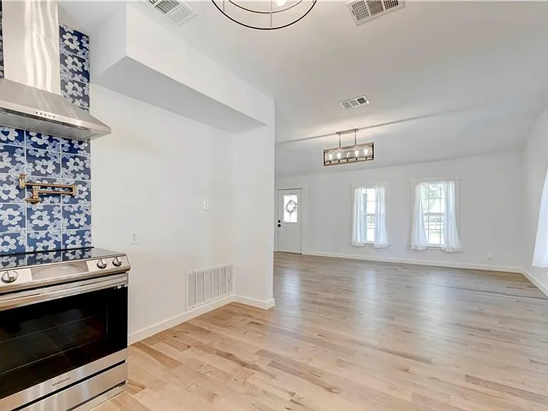 12802 County Line Rd — Photo 13
