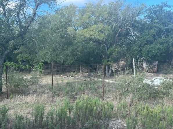 802.5 S First Street, San Saba, TX 76877