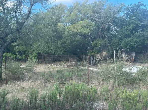 802.5 S First Street, San Saba, TX 76877