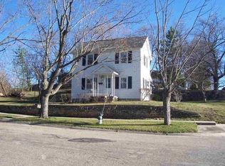 1132 Prospect Ave, Portage, WI 53901