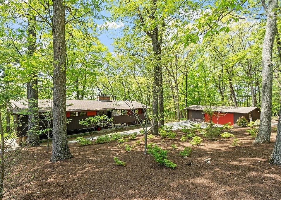 1st image of 518 Annursnac Hill Rd