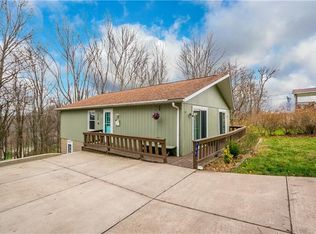 705 Frederick Ct, Apollo, PA 15613