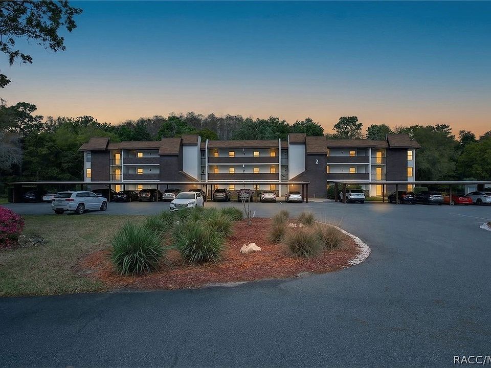 1st image of 2 Cypress Blvd E
