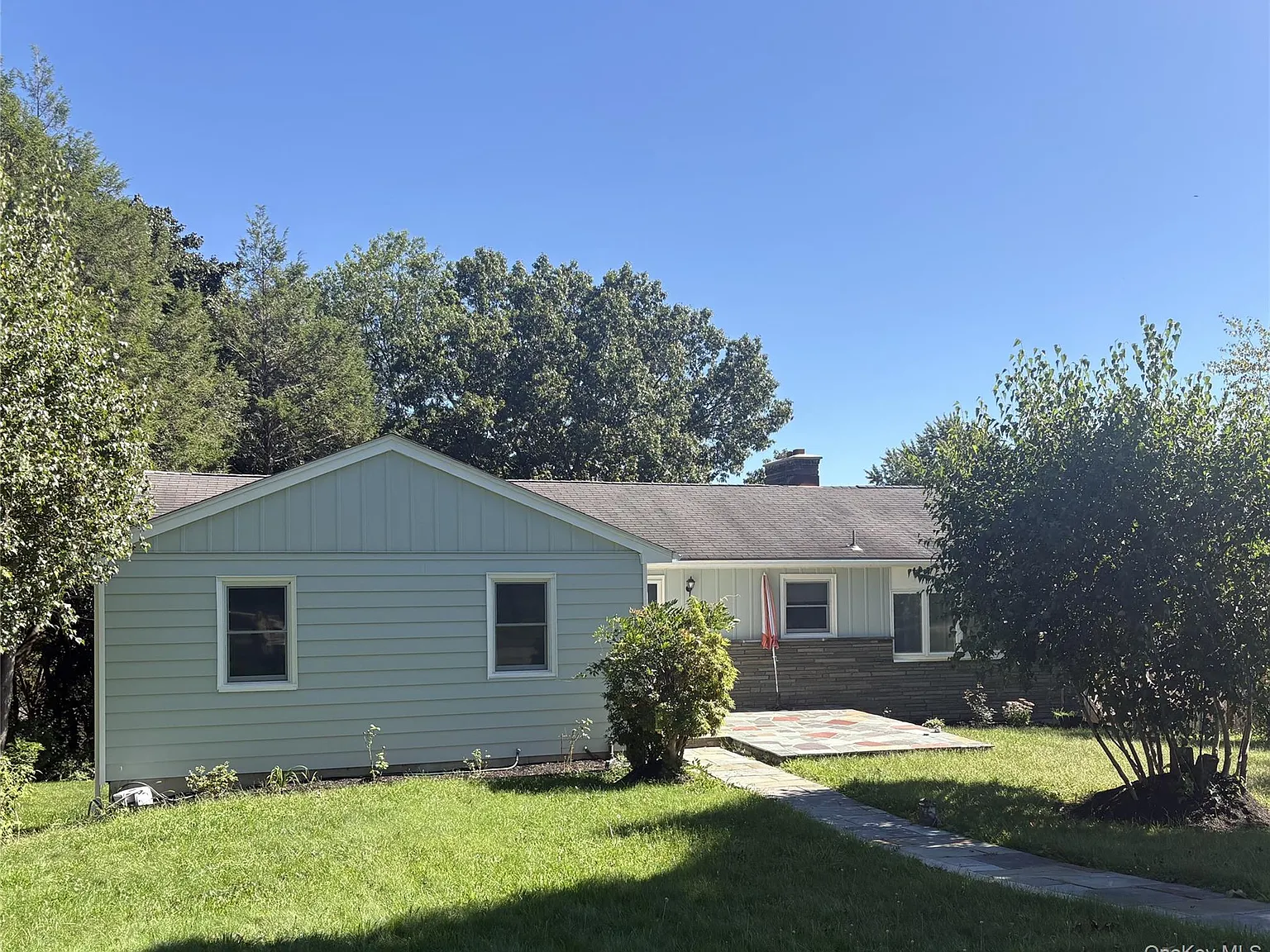 3 bed, 1446 sqft, $3,900 — Photo 2